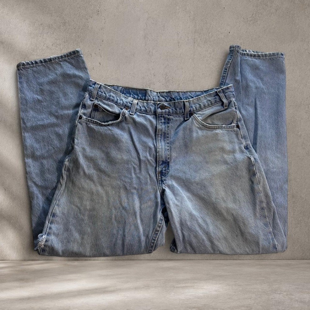 Vintage Orange Tab 1997 Levi's light blue denim jeans Size: 36 X32